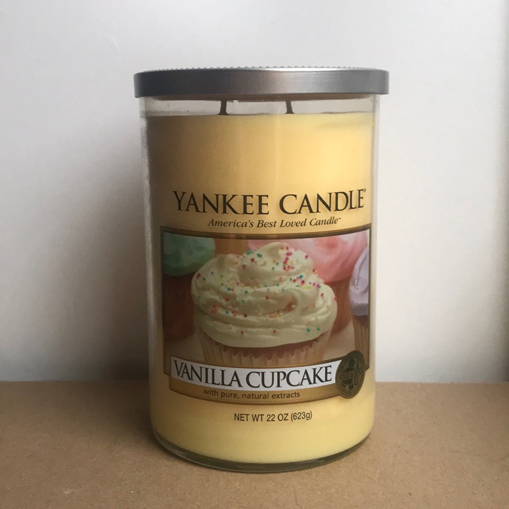 Yankee Candle Vanilla Cupcake Lrg Tumbler